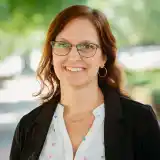 Contact Leslie Yarborough